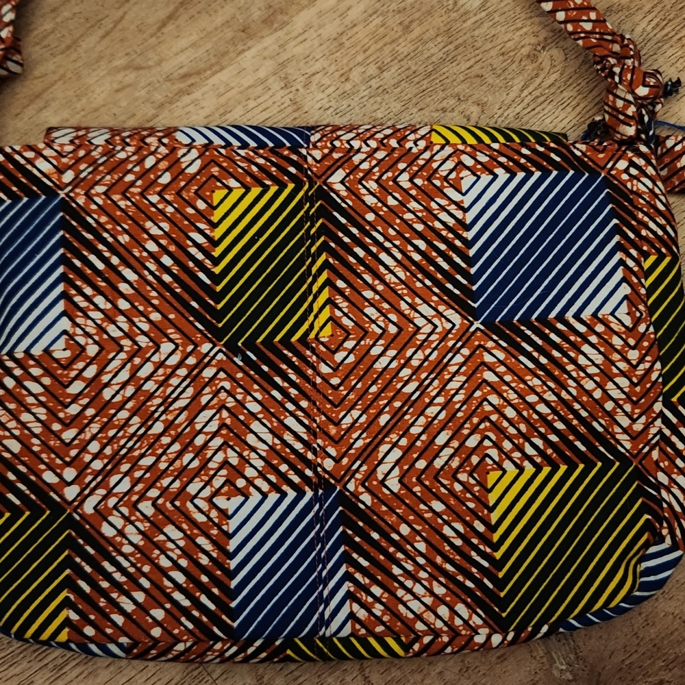 Handmade African Handbag - Picture 4 of 10